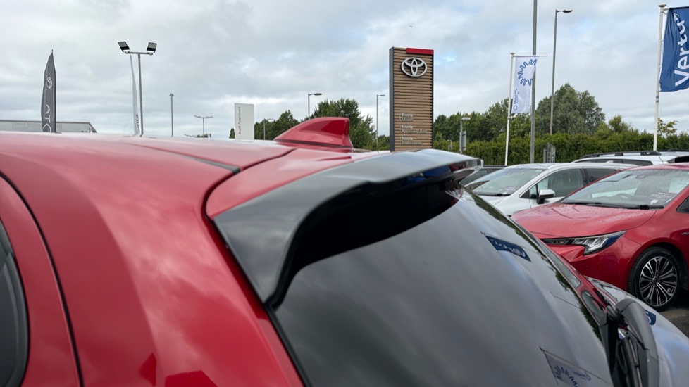Toyota Yaris 1.5 Hybrid Design 5dr CVT Hybrid Hatchback - Image 35