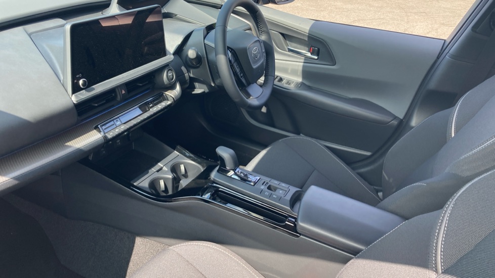 Toyota Prius 2.0 PHEV Design 5dr CVT Hatchback - Image 5