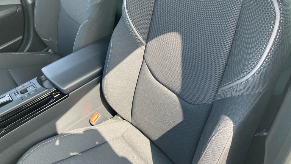 Toyota Prius 2.0 PHEV Design 5dr CVT Hatchback - Image 17