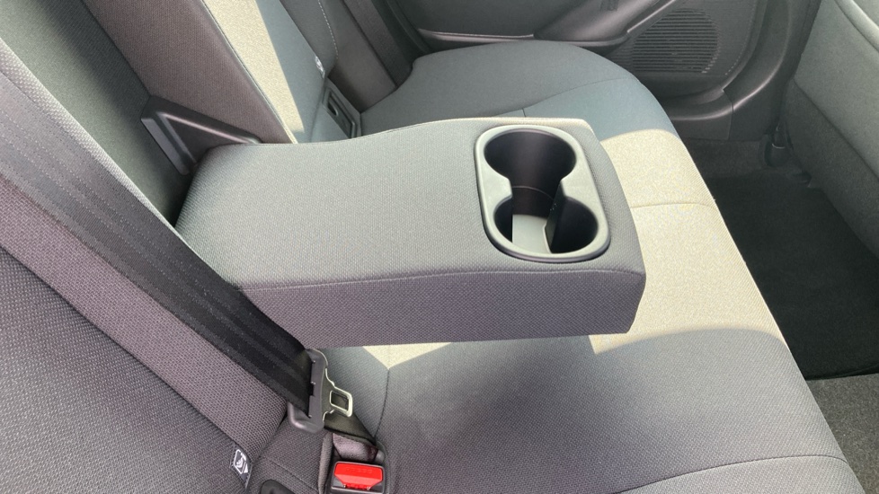 Toyota Prius 2.0 PHEV Design 5dr CVT Hatchback - Image 36