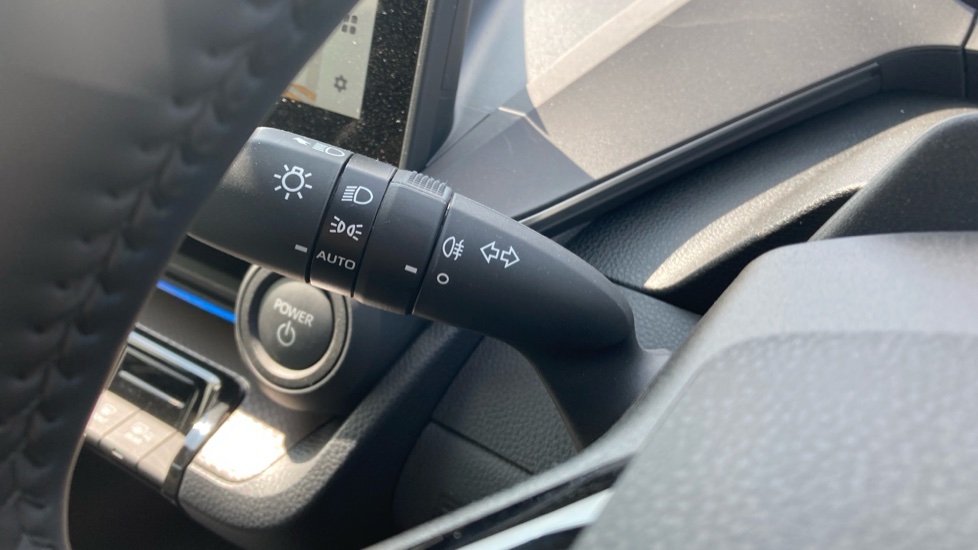 Toyota Prius 2.0 PHEV Design 5dr CVT Hatchback - Image 44
