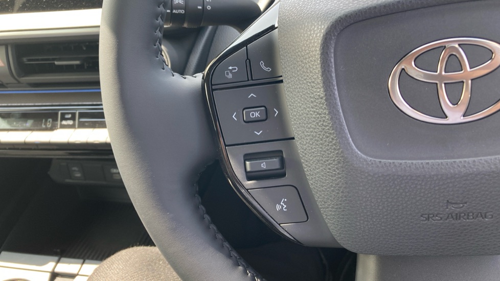 Toyota Prius 2.0 PHEV Design 5dr CVT Hatchback - Image 47