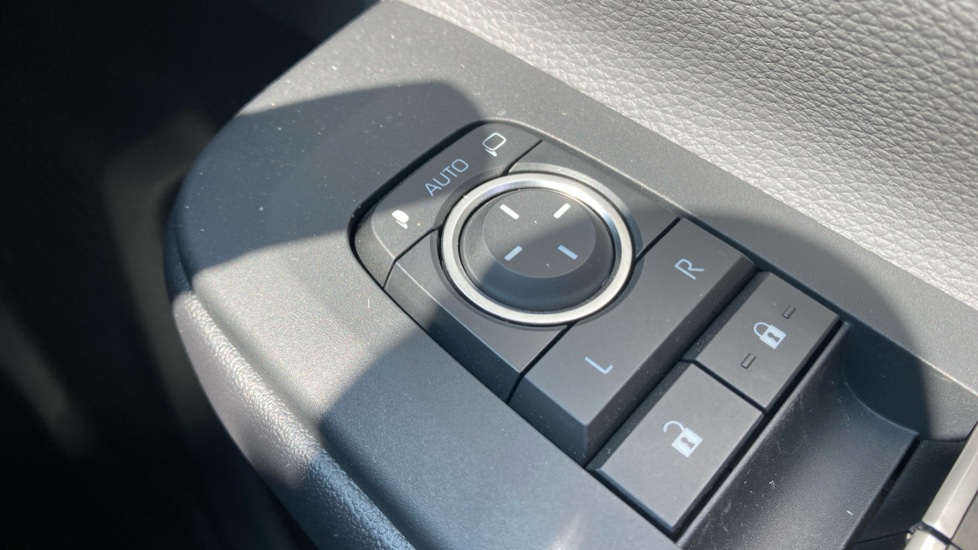 Toyota Prius 2.0 PHEV Design 5dr CVT Hatchback - Image 50