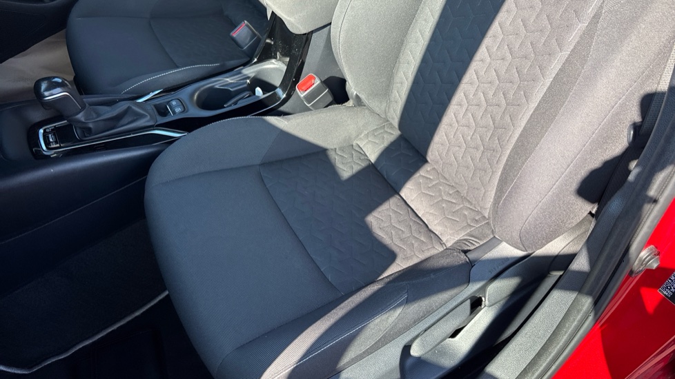 Toyota Corolla 1.8 VVT-i Hybrid Design 5dr CVT Hybrid Hatchback - Image 17