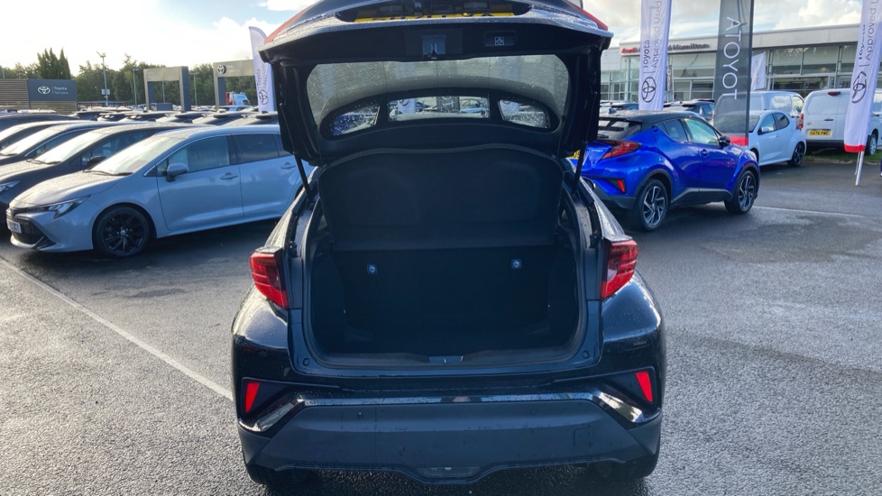 Toyota C-HR 1.8 Hybrid Excel 5dr CVT Hybrid Hatchback - Image 13