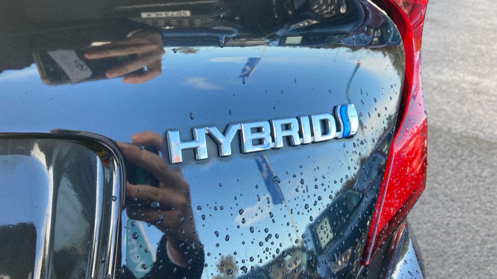Toyota C-HR 1.8 Hybrid Excel 5dr CVT Hybrid Hatchback - Image 32