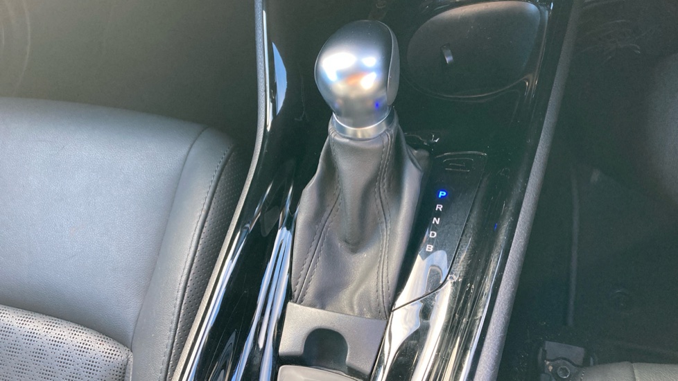 Toyota C-HR 1.8 Hybrid Excel 5dr CVT Hybrid Hatchback - Image 50
