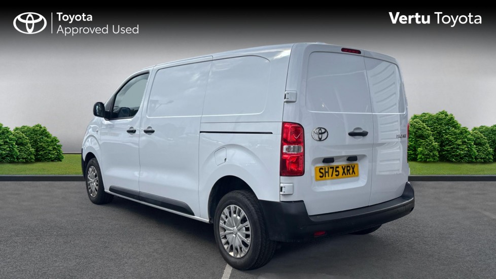 Toyota Proace L1 Diesel 2.0D 145 Icon Van - Image 4