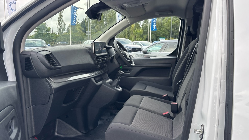 Toyota Proace L1 Diesel 2.0D 145 Icon Van - Image 5