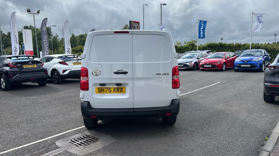 Toyota Proace L1 Diesel 2.0D 145 Icon Van - Image 26
