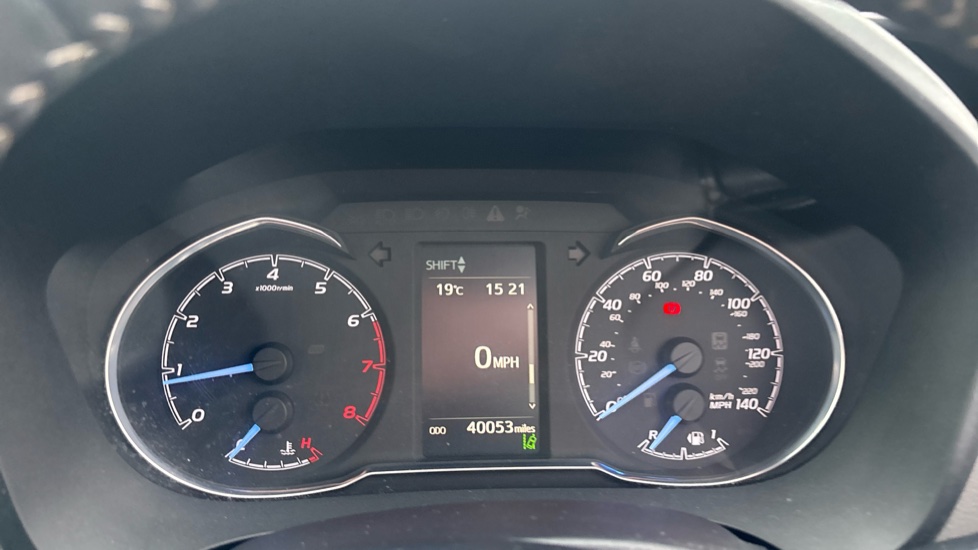 Toyota Yaris 1.5 VVT-i Icon Tech 5dr Petrol Hatchback - Image 11