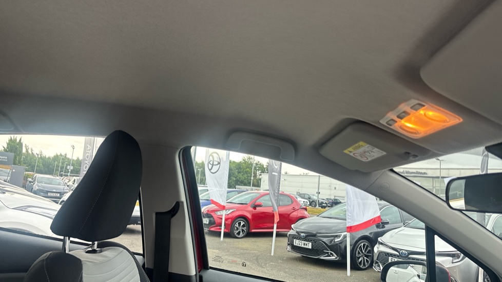 Toyota Yaris 1.5 VVT-i Icon Tech 5dr Petrol Hatchback - Image 19