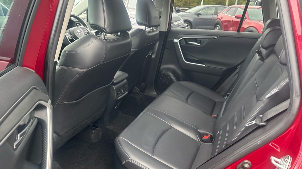 Toyota RAV4 2.5 VVT-i Hybrid Excel 5dr CVT 2WD Hybrid Estate - Image 15