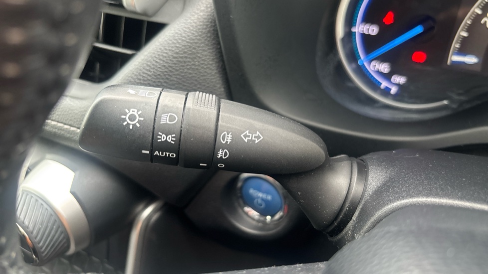 Toyota RAV4 2.5 VVT-i Hybrid Excel 5dr CVT 2WD Hybrid Estate - Image 37