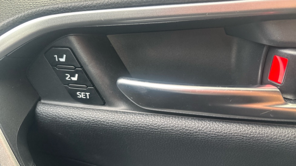 Toyota RAV4 2.5 VVT-i Hybrid Excel 5dr CVT 2WD Hybrid Estate - Image 40