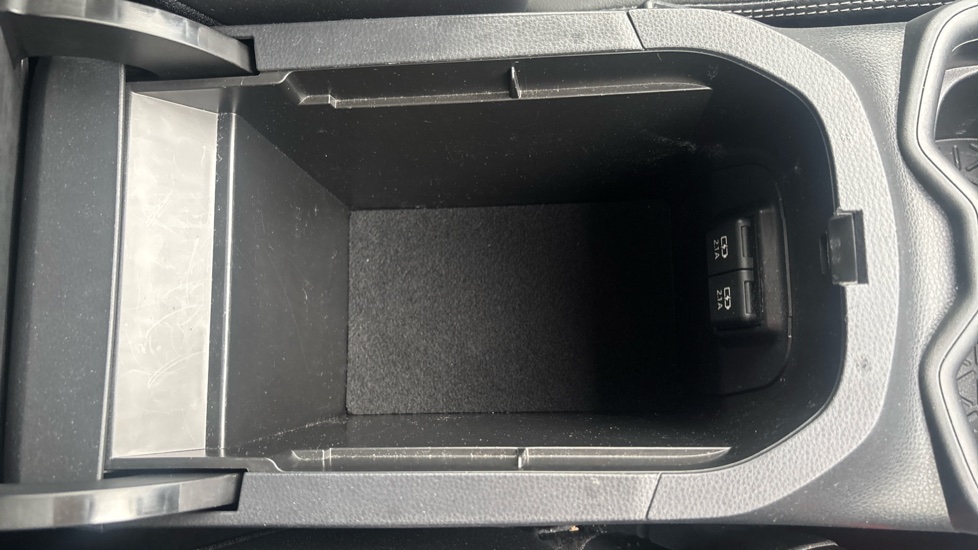 Toyota RAV4 2.5 VVT-i Hybrid Excel 5dr CVT 2WD Hybrid Estate - Image 45