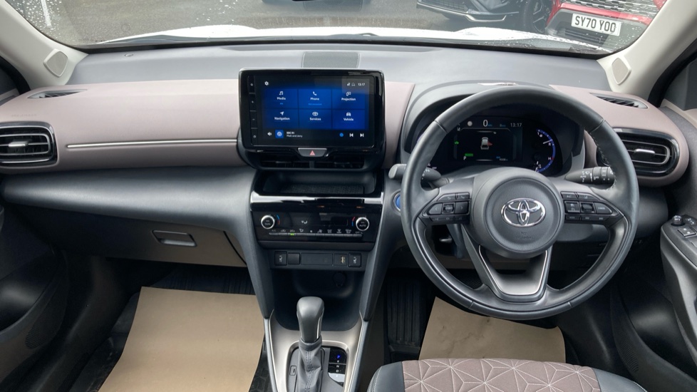Toyota Yaris Cross 1.5 Hybrid Excel 5dr CVT Hybrid Estate - Image 6