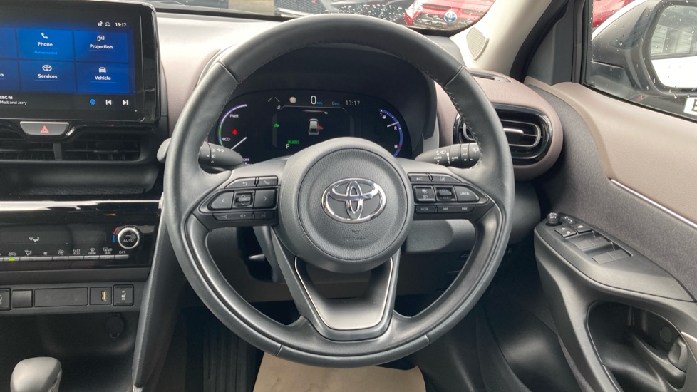 Toyota Yaris Cross 1.5 Hybrid Excel 5dr CVT Hybrid Estate - Image 7