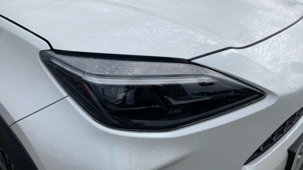 Toyota Yaris Cross 1.5 Hybrid Excel 5dr CVT Hybrid Estate - Image 20