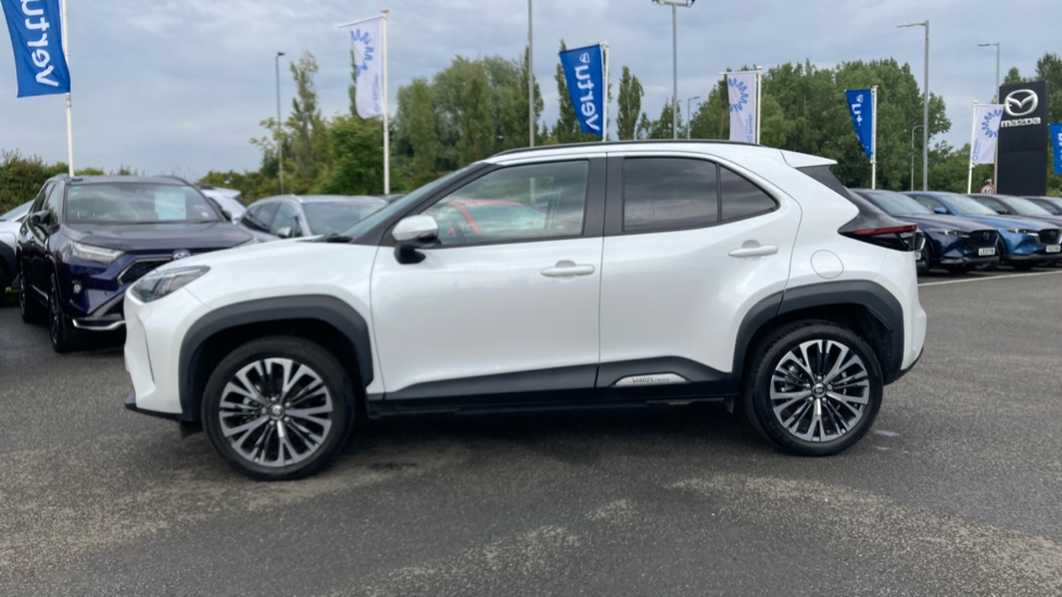 Toyota Yaris Cross 1.5 Hybrid Excel 5dr CVT Hybrid Estate - Image 24