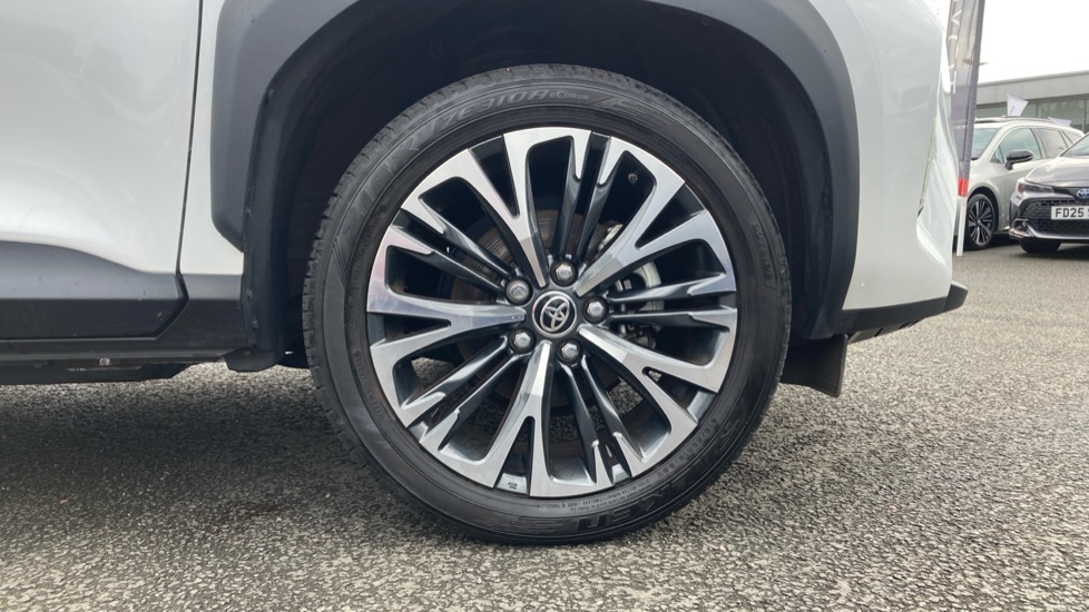 Toyota Yaris Cross 1.5 Hybrid Excel 5dr CVT Hybrid Estate - Image 25