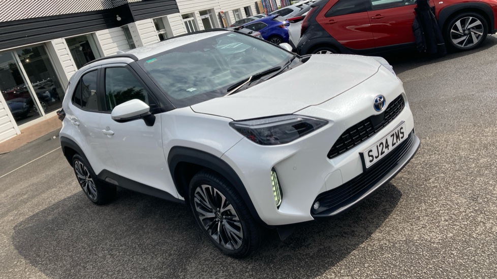 Toyota Yaris Cross 1.5 Hybrid Excel 5dr CVT Hybrid Estate - Image 33