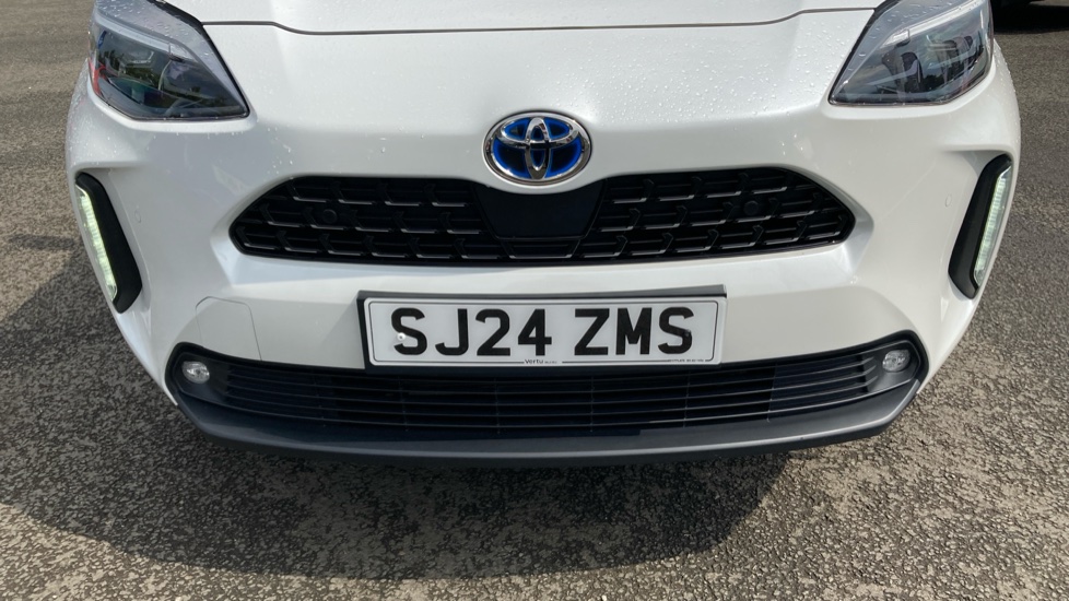 Toyota Yaris Cross 1.5 Hybrid Excel 5dr CVT Hybrid Estate - Image 35