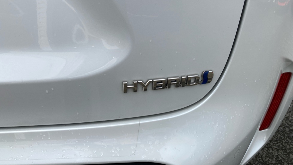 Toyota Yaris Cross 1.5 Hybrid Excel 5dr CVT Hybrid Estate - Image 39