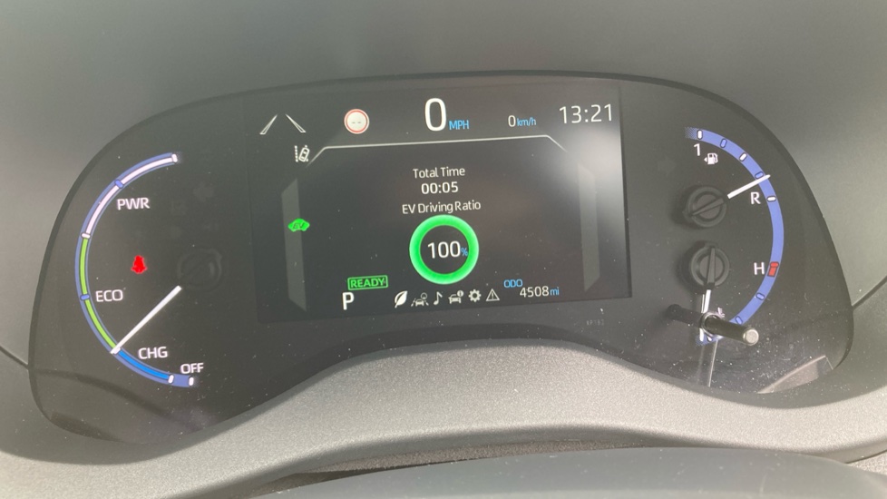 Toyota Yaris Cross 1.5 Hybrid Excel 5dr CVT Hybrid Estate - Image 52