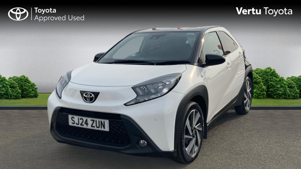 Toyota Aygo X 1.0 VVT-i Edge 5dr Auto Petrol Hatchback - Image 3