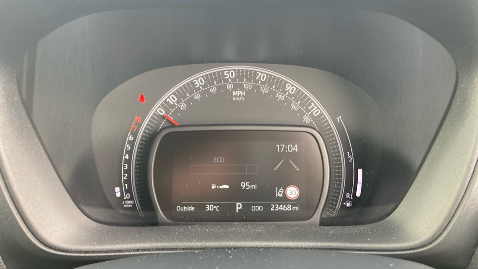 Toyota Aygo X 1.0 VVT-i Edge 5dr Auto Petrol Hatchback - Image 11