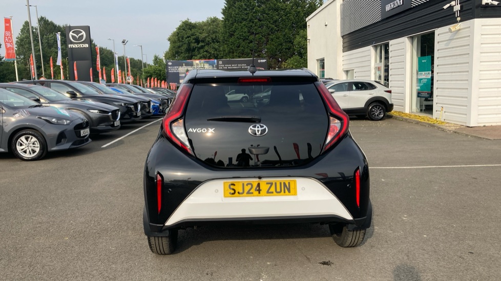 Toyota Aygo X 1.0 VVT-i Edge 5dr Auto Petrol Hatchback - Image 26