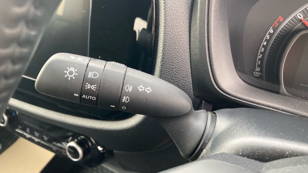 Toyota Aygo X 1.0 VVT-i Edge 5dr Auto Petrol Hatchback - Image 33