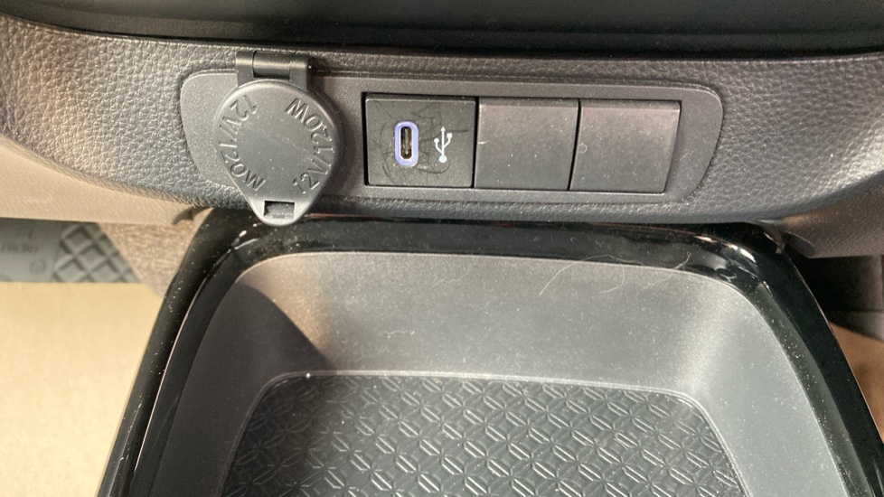Toyota Aygo X 1.0 VVT-i Edge 5dr Auto Petrol Hatchback - Image 41