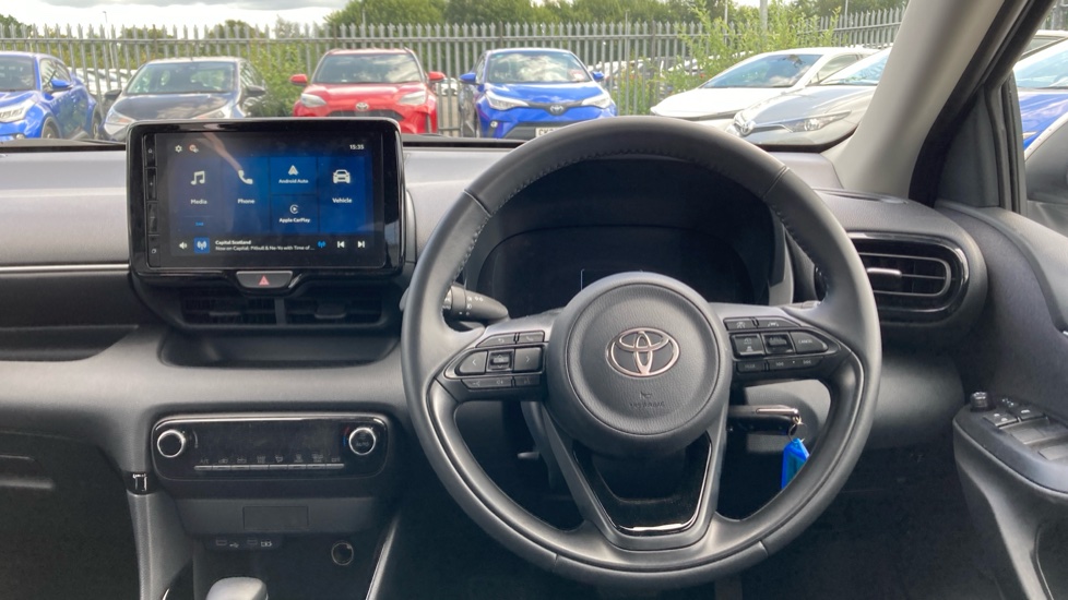 Toyota Yaris 1.5 Hybrid Design 5dr CVT Hybrid Hatchback - Image 7