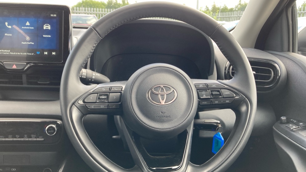 Toyota Yaris 1.5 Hybrid Design 5dr CVT Hybrid Hatchback - Image 10
