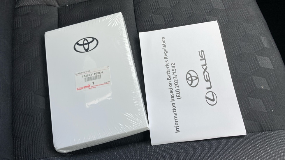 Toyota Yaris 1.5 Hybrid Design 5dr CVT Hybrid Hatchback - Image 27