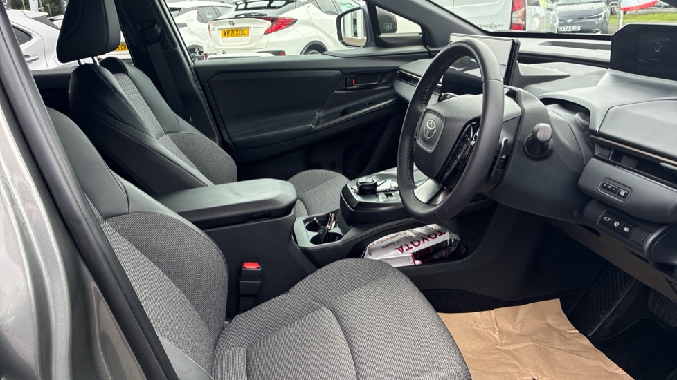Toyota bZ4X 165kW Design 73kWh 5dr Auto Electric Hatchback - Image 12