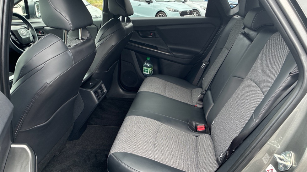 Toyota bZ4X 165kW Design 73kWh 5dr Auto Electric Hatchback - Image 15