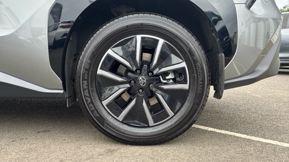 Toyota bZ4X 165kW Design 73kWh 5dr Auto Electric Hatchback - Image 25