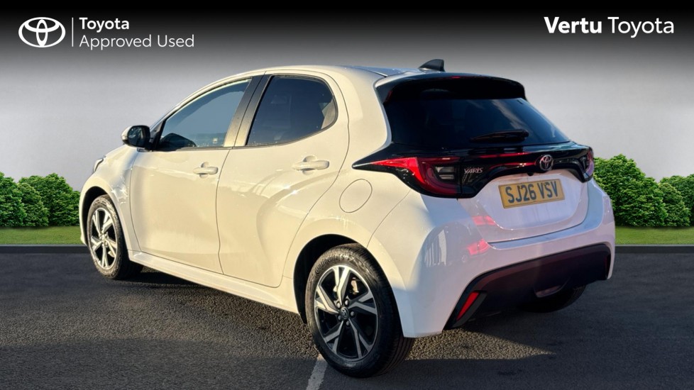Toyota Yaris 1.5 Hybrid Design 5dr CVT Hybrid Hatchback - Image 4