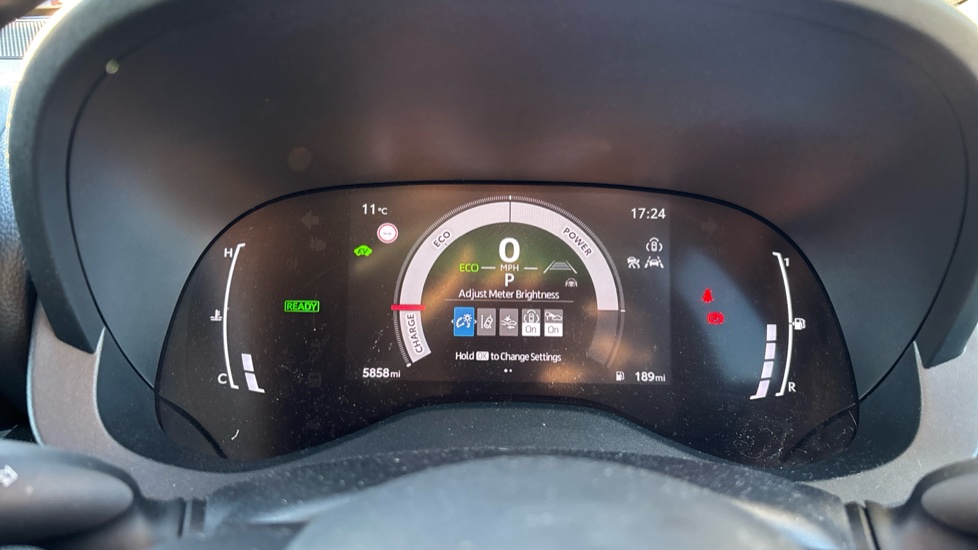 Toyota Yaris 1.5 Hybrid Design 5dr CVT Hybrid Hatchback - Image 11
