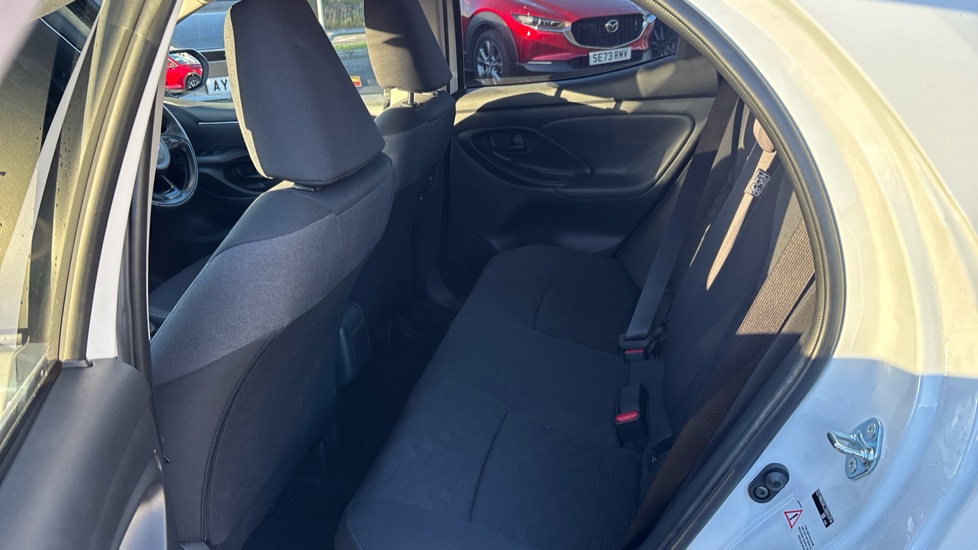 Toyota Yaris 1.5 Hybrid Design 5dr CVT Hybrid Hatchback - Image 15