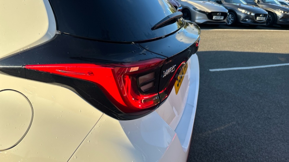 Toyota Yaris 1.5 Hybrid Design 5dr CVT Hybrid Hatchback - Image 21