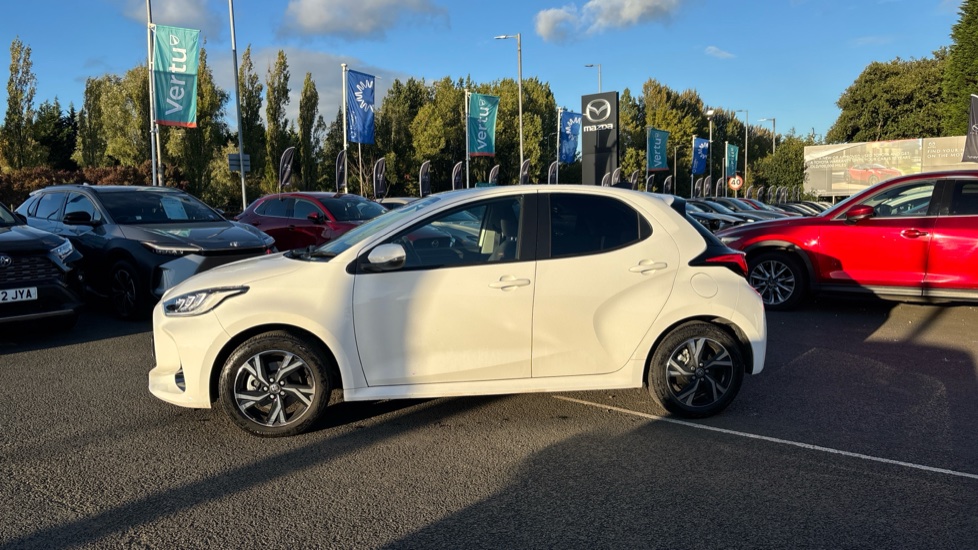 Toyota Yaris 1.5 Hybrid Design 5dr CVT Hybrid Hatchback - Image 24