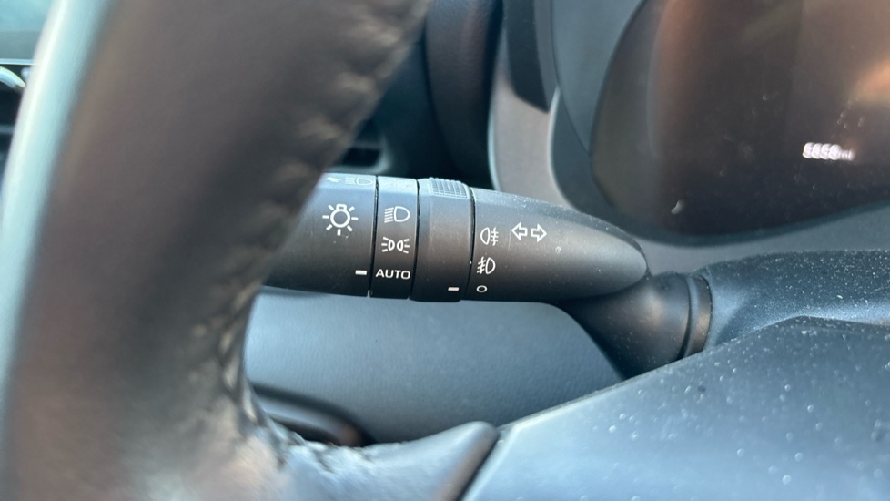 Toyota Yaris 1.5 Hybrid Design 5dr CVT Hybrid Hatchback - Image 32