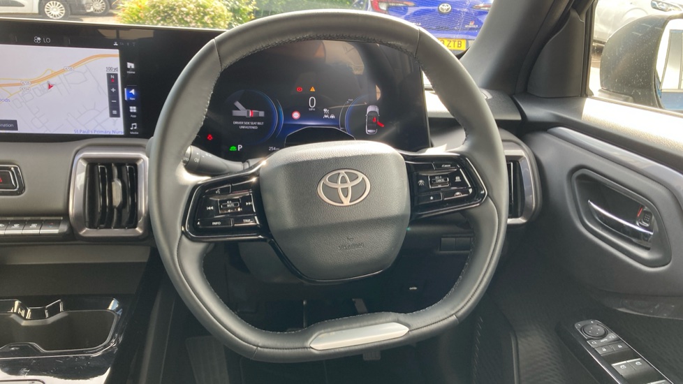 Toyota Urbancruiser 128kW Design 61kWh 5dr Auto Electric Estate - Image 7