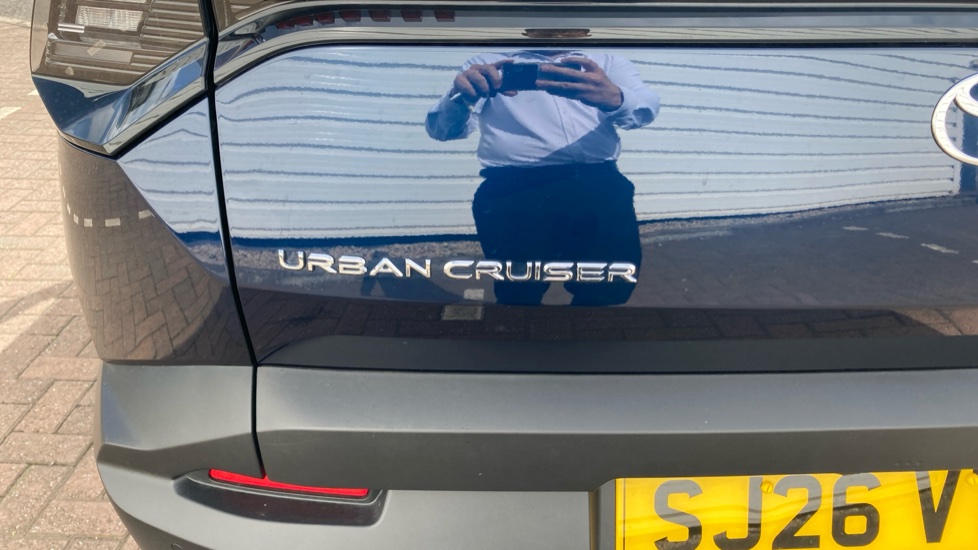 Toyota Urbancruiser 128kW Design 61kWh 5dr Auto Electric Estate - Image 31