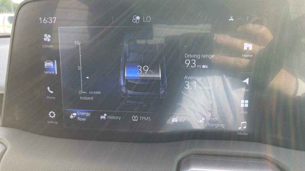 Toyota Urbancruiser 128kW Design 61kWh 5dr Auto Electric Estate - Image 35