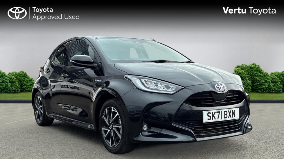 Toyota Yaris 1.5 Hybrid Design 5dr CVT Hybrid Hatchback - Image 1